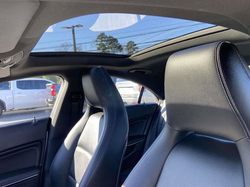 Used 2018 Mercedes-Benz CLA 250 image 3