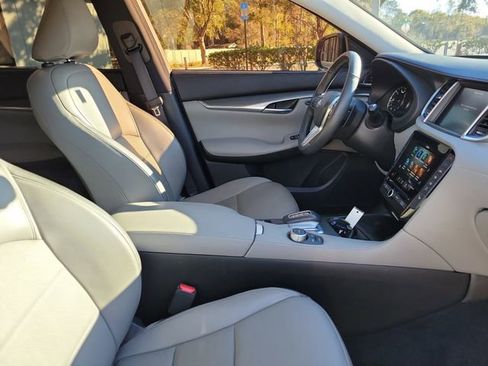 Used 2023 INFINITI QX50 Luxe image 37