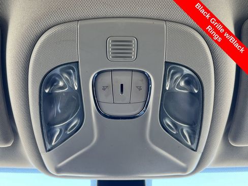 Used 2021 Jeep Compass Latitude image 18