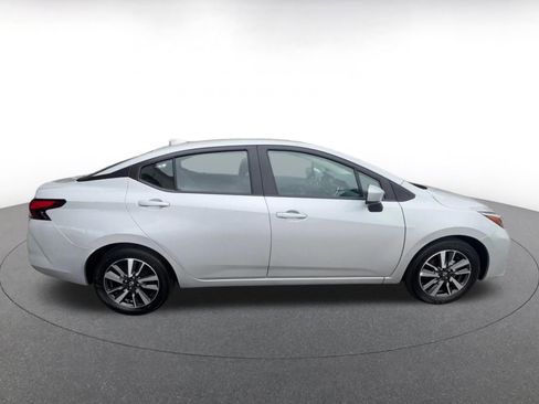 Used 2025 Nissan Versa SV FWD image 22