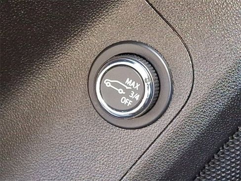 Used 2023 GMC Acadia SLE w/ Driver Convenience Package image 25