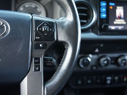 Used 2019 Toyota Tacoma TRD Off-Road image 26