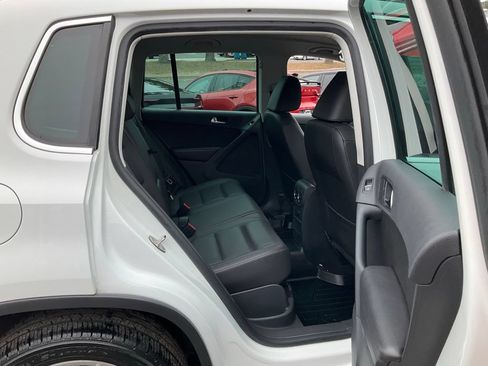 Used 2014 Volkswagen Tiguan SE FWD image 47
