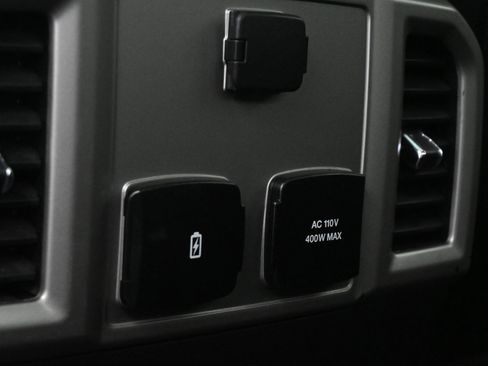 Used 2018 Ford F250 Lariat w/ Lariat Ultimate Package AWD/4WD image 17