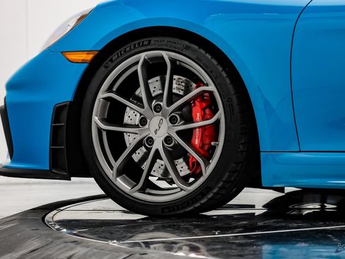 Used 2020 Porsche 718 Cayman GT4 RWD image 96