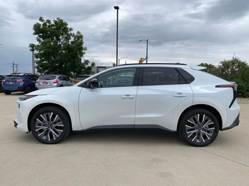 New 2026 Subaru Solterra w/ Limited Package AWD/4WD image 2