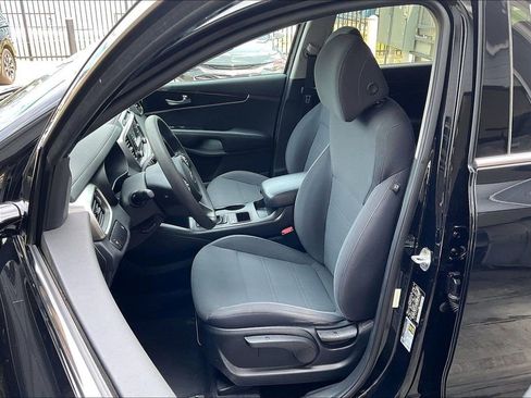 Used 2017 Kia Sorento LX FWD image 24