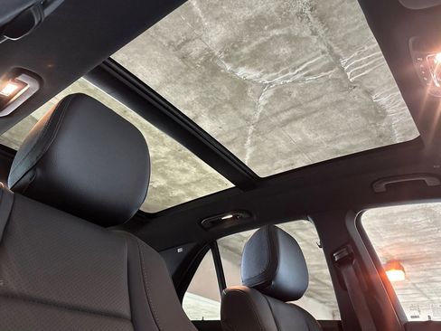 Certified 2025 Mercedes-Benz GLE 350 4MATIC image 21