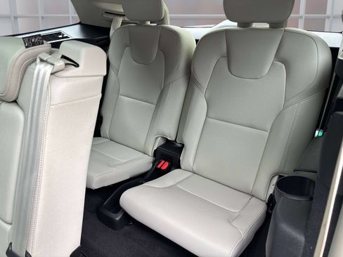 Used 2024 Volvo XC90 B6 Plus AWD/4WD image 12