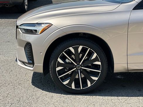 Used 2026 Volvo XC60 B5 Ultra w/ Protection Package Premier AWD/4WD image 38