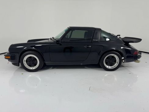 Used 1987 Porsche 911 Carrera RWD image 2