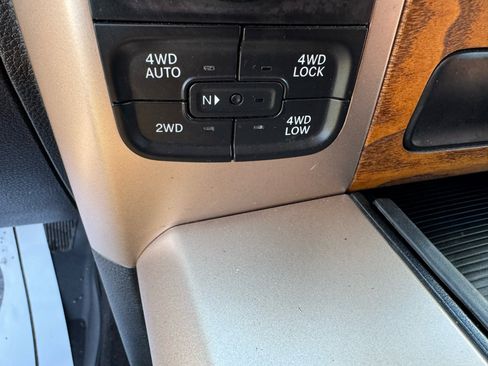 Used 2014 RAM 1500 Laramie Longhorn w/ Convenience Group image 17