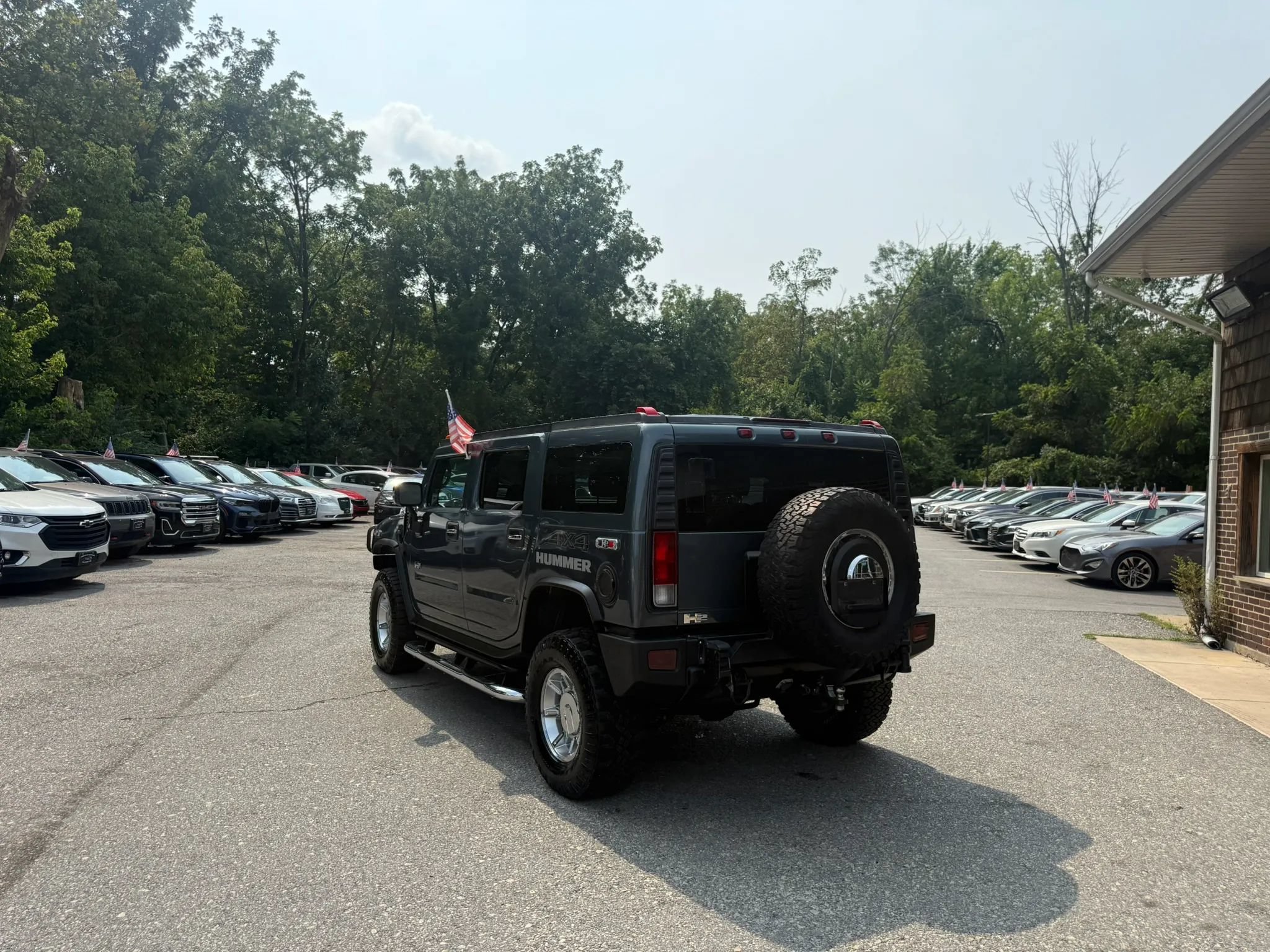 Used 2005 HUMMER H2 w/ Preferred Equipment Group AWD/4WD image 8