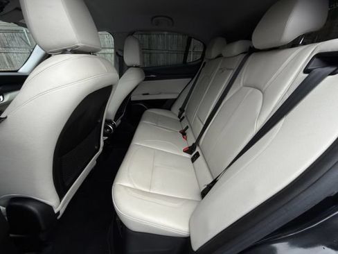 Used 2019 Alfa Romeo Stelvio RWD image 27
