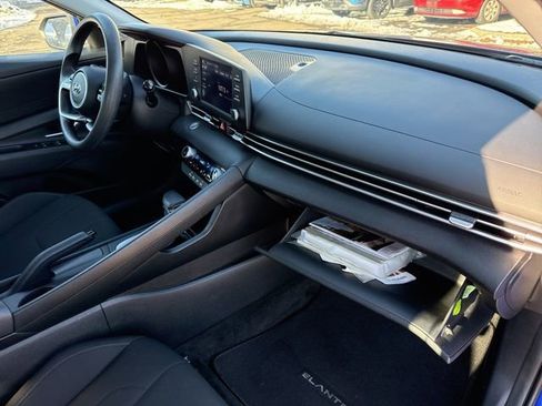 Used 2023 Hyundai Elantra SEL image 21