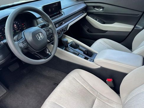Certified 2023 Honda Accord EX image 4