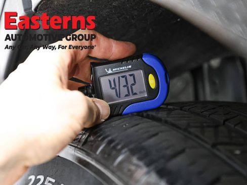 Used 2018 Chevrolet Equinox LT image 26