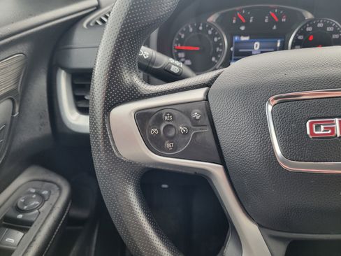 Used 2024 GMC Terrain SLE AWD/4WD image 26