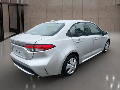 Used 2021 Toyota Corolla LE image 7