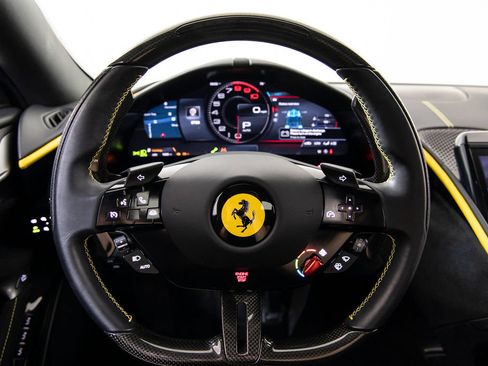 Certified 2024 Ferrari Roma Spider RWD image 11