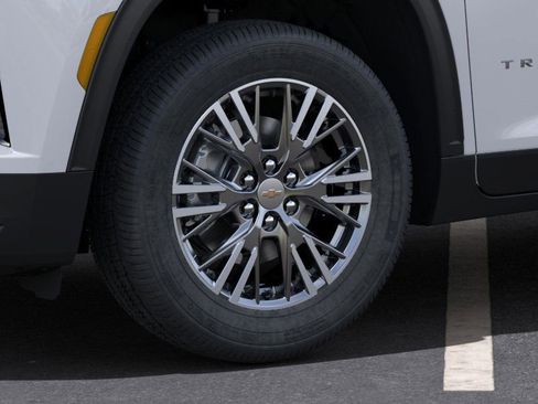 New 2025 Chevrolet Traverse LT w/ Driver Confidence Package image 46