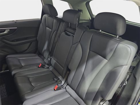 Used 2020 Audi Q7 3.0T Prestige w/ Prestige Package image 11