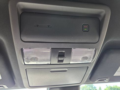 Used 2025 Nissan Frontier Pro-X RWD image 19