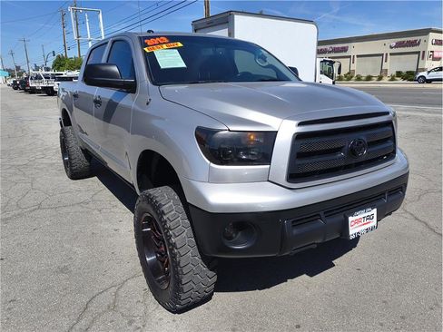 Used 2013 Toyota Tundra 2WD CrewMax w/ Tow Pkg image 2