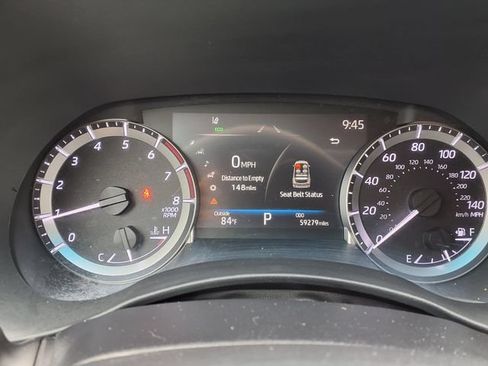 Used 2023 Toyota Highlander XLE FWD image 20