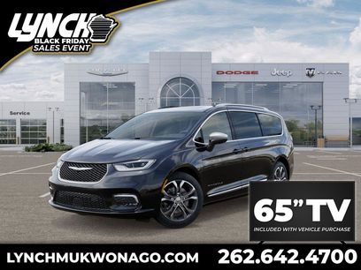 New 2026 Chrysler Pacifica Pinnacle