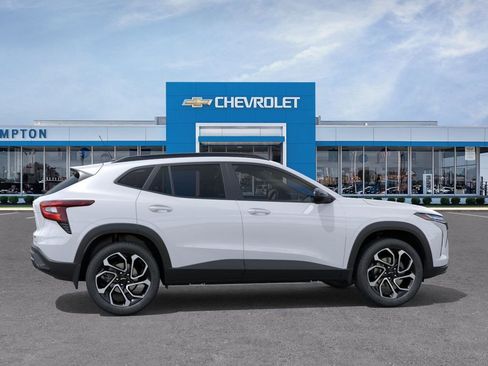 New 2026 Chevrolet Trax RS w/ Driver Confidence Package image 5
