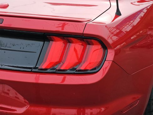 Used 2023 Ford Mustang Premium image 12