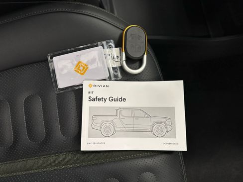 Used 2023 Rivian R1T Adventure image 36