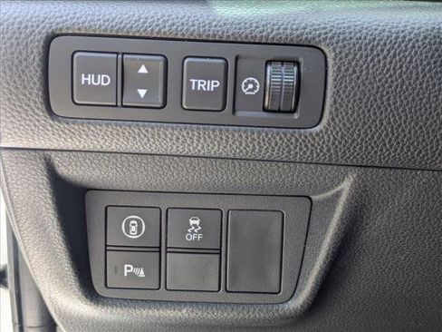 Used 2021 Honda Accord Touring image 9