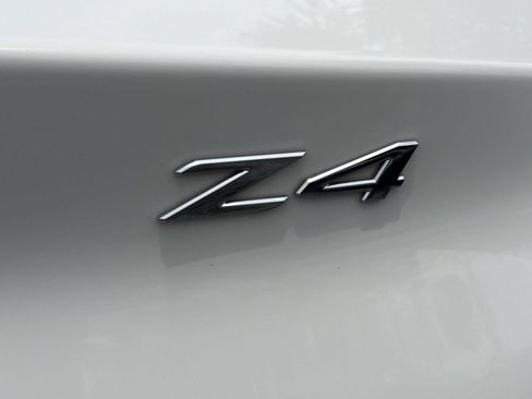 Used 2016 BMW Z4 sDrive28i RWD image 33