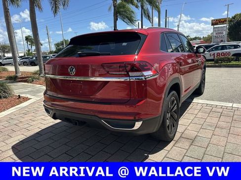 Used 2022 Volkswagen Atlas Cross Sport SE w/ Black Wheel Package image 6