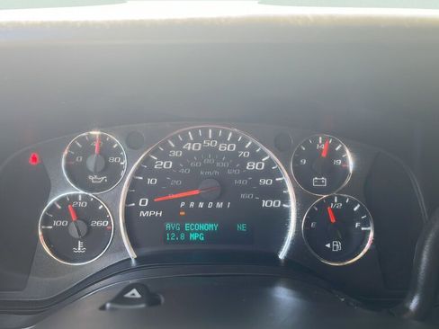 Used 2017 Chevrolet Express 3500 LT w/ LT Preferred Equipment Group RWD image 12