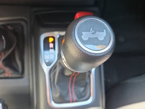 Used 2021 Jeep Wrangler Rubicon w/ Cold Weather Group AWD/4WD image 43