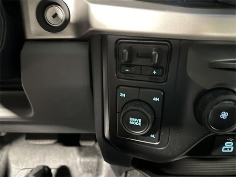 New 2023 Ford F550 4x4 Regular Cab Super Duty image 38