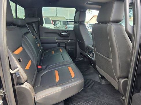 Certified 2021 GMC Sierra 1500 AT4 w/ AT4 Premium Package AWD/4WD image 17
