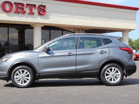 Used 2019 Nissan Rogue Sport SV image 6