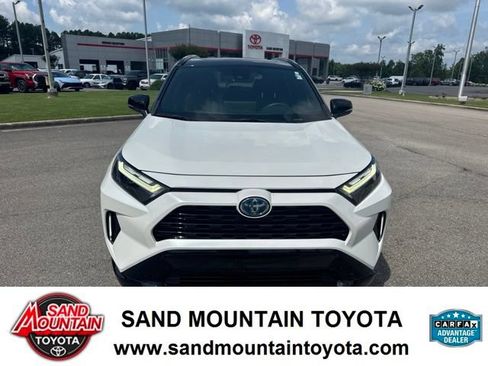 Used 2024 Toyota RAV4 XSE AWD/4WD image 8