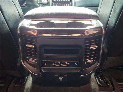 Used 2020 RAM 1500 Laramie AWD/4WD image 16
