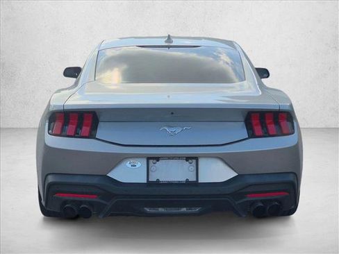 Used 2024 Ford Mustang Coupe RWD image 6