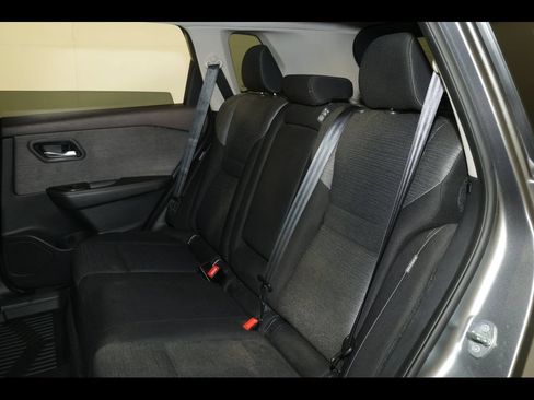 Used 2021 Nissan Rogue SV AWD/4WD image 27