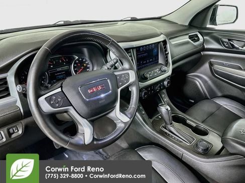 Used 2018 GMC Acadia SLT AWD/4WD image 10