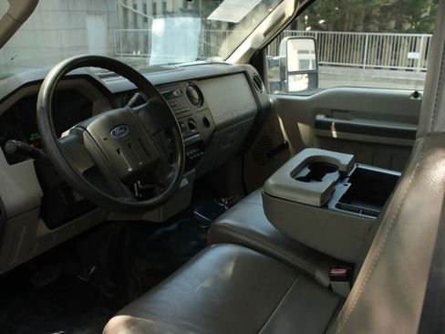 Used 2008 Ford F350 XL AWD/4WD image 13