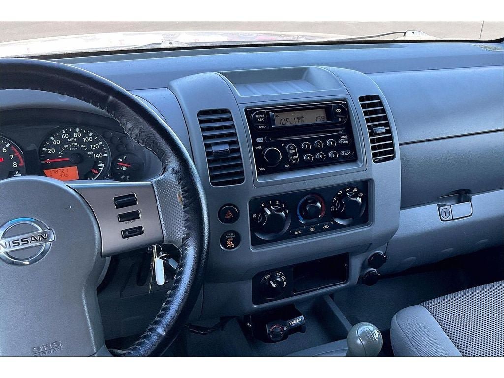 Used 2007 Nissan Frontier SE w/ SE Value Truck Pkg AWD/4WD image 7