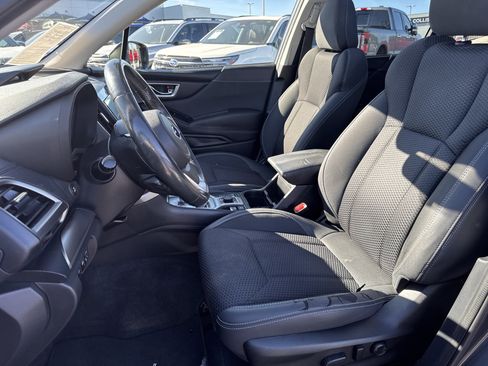 Used 2021 Subaru Forester Premium image 27
