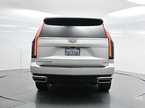 Used 2022 Cadillac Escalade Premium Luxury AWD/4WD image 48